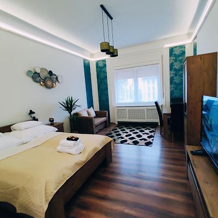Central Palace Apartman Debreczyn Zewnętrze zdjęcie