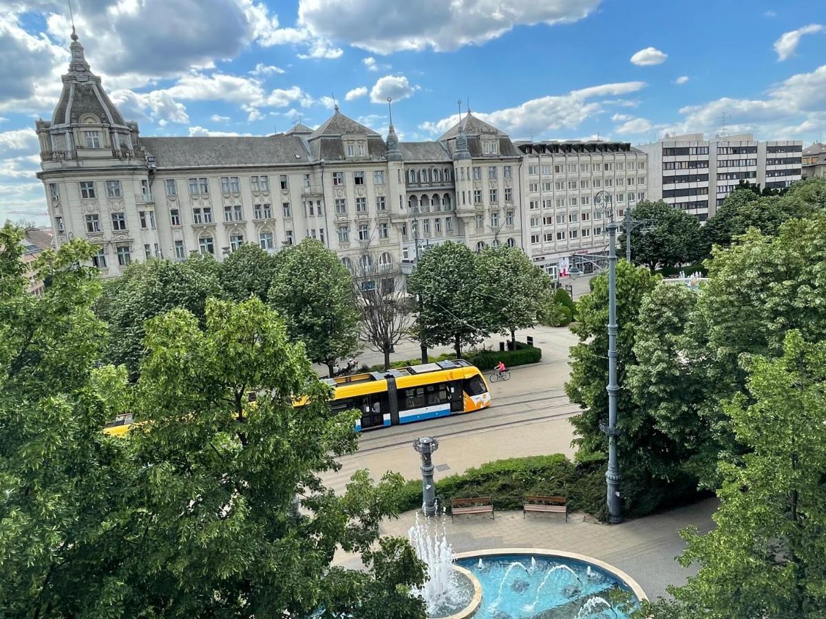 Central Palace Apartman Debreczyn Zewnętrze zdjęcie