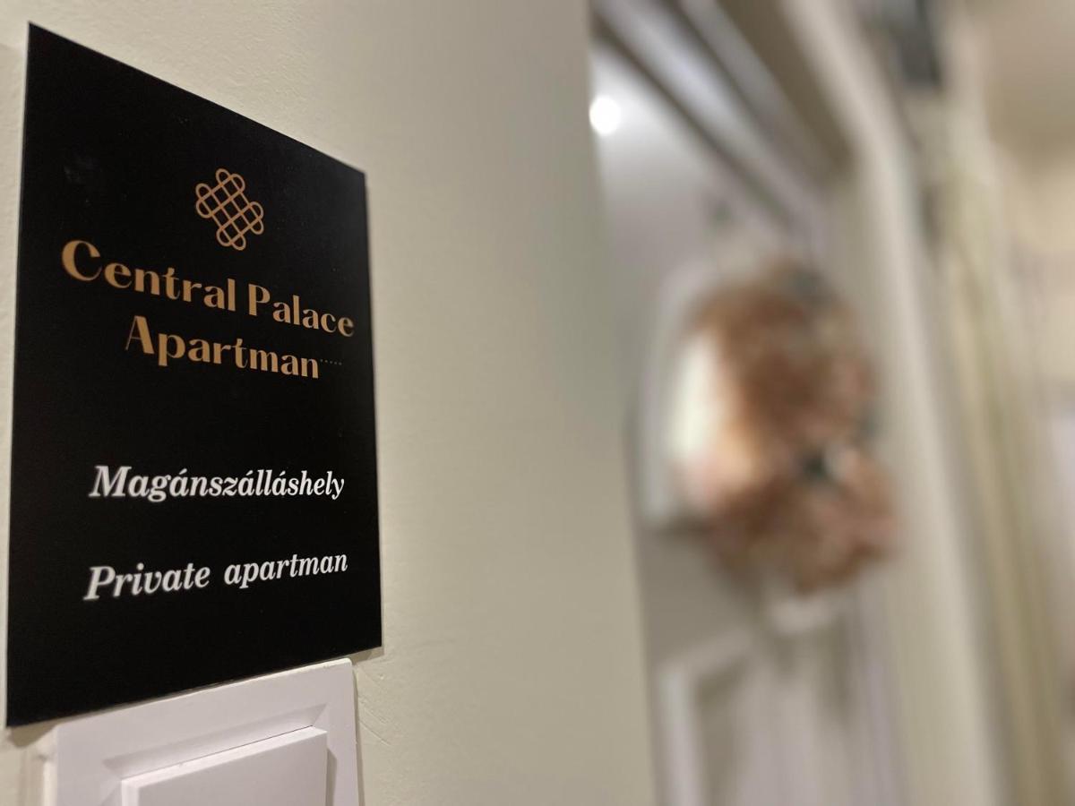 Central Palace Apartman Debreczyn Zewnętrze zdjęcie